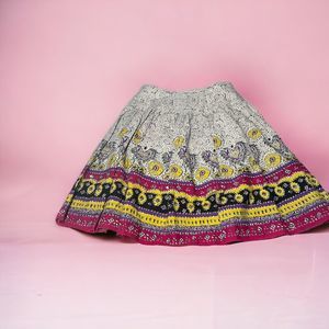 Downeast Basics Women’s Skirt‎ High Waist Size Medium  Pre-Owned. Missing Belt